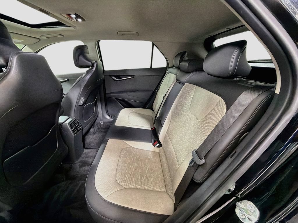 2024 Kia Niro SX