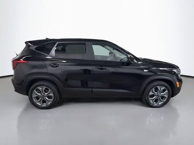 2025 Kia Seltos LX