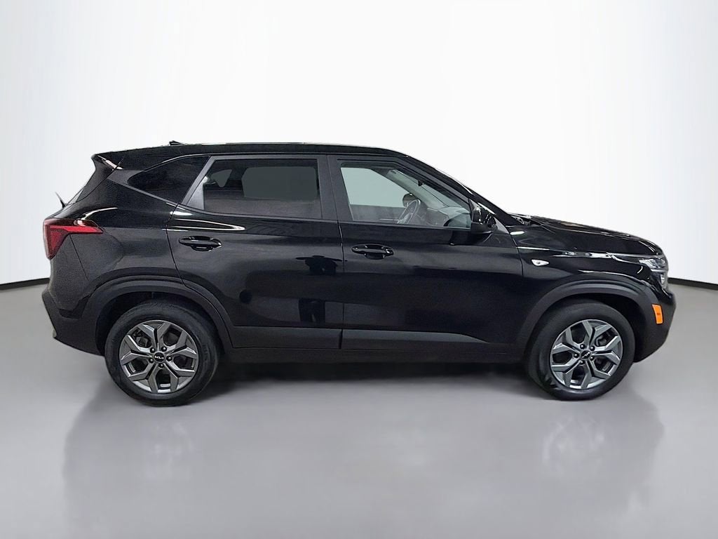 2025 Kia Seltos LX