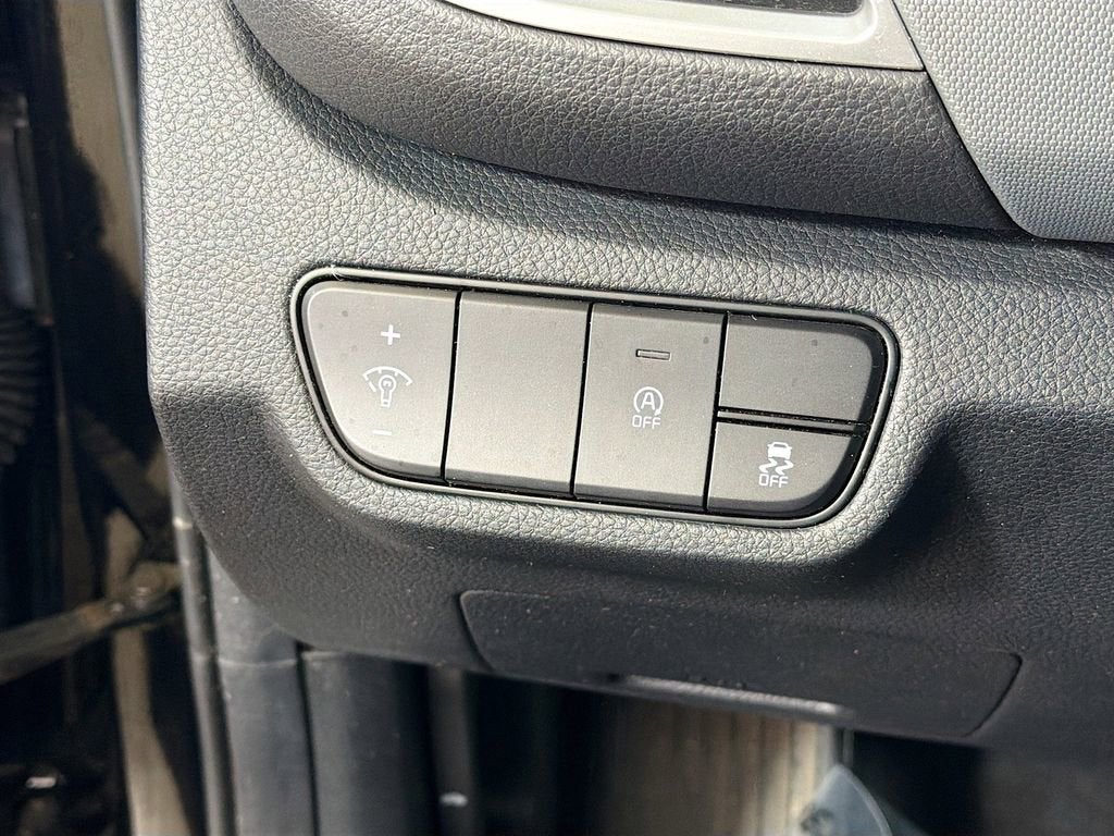 2025 Kia Seltos LX