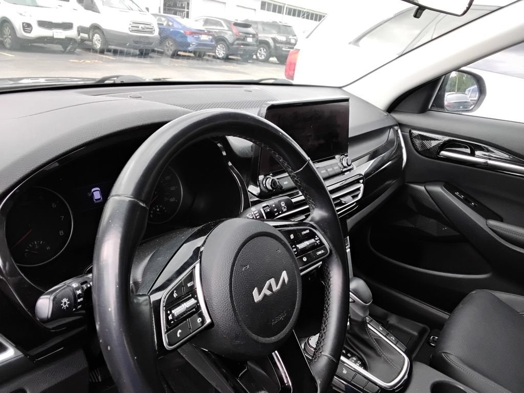 2023 Kia Seltos EX