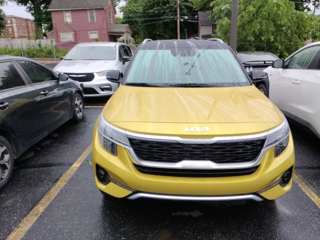 2023 Kia Seltos S
