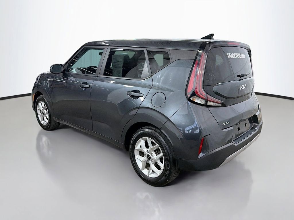 2023 Kia Soul LX