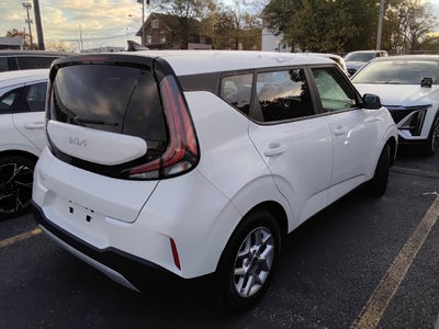 2023 Kia Soul LX