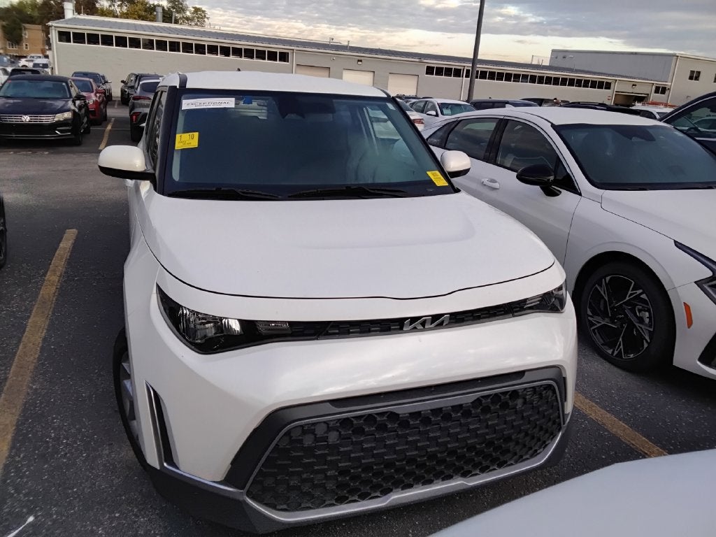 2023 Kia Soul LX