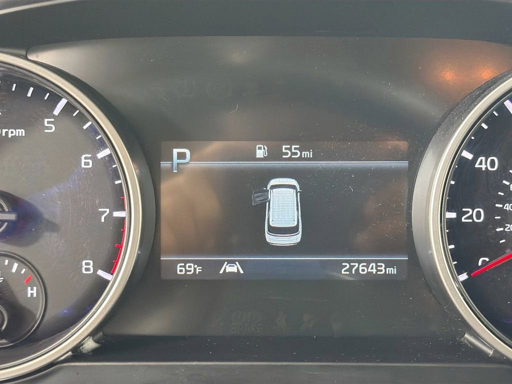 2023 Kia Carnival LX