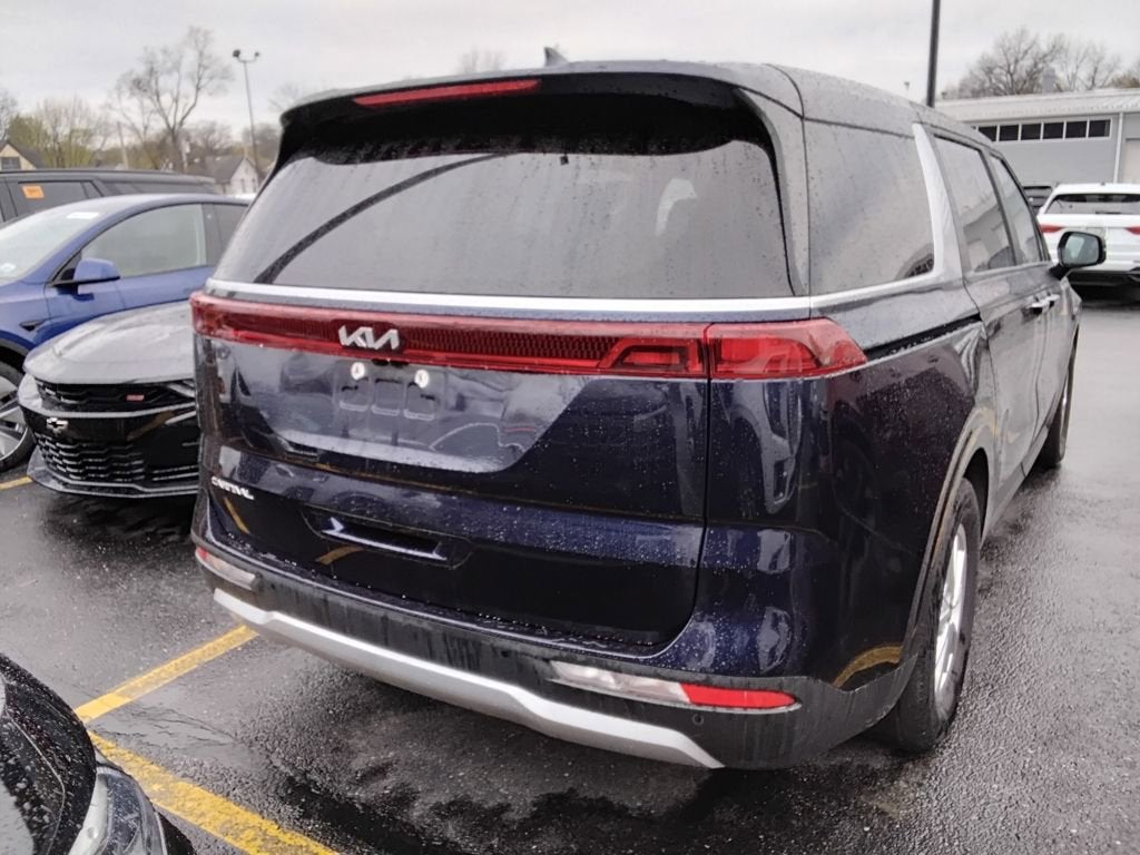 2023 Kia Carnival LX