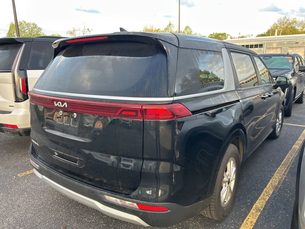 2024 Kia Carnival LX