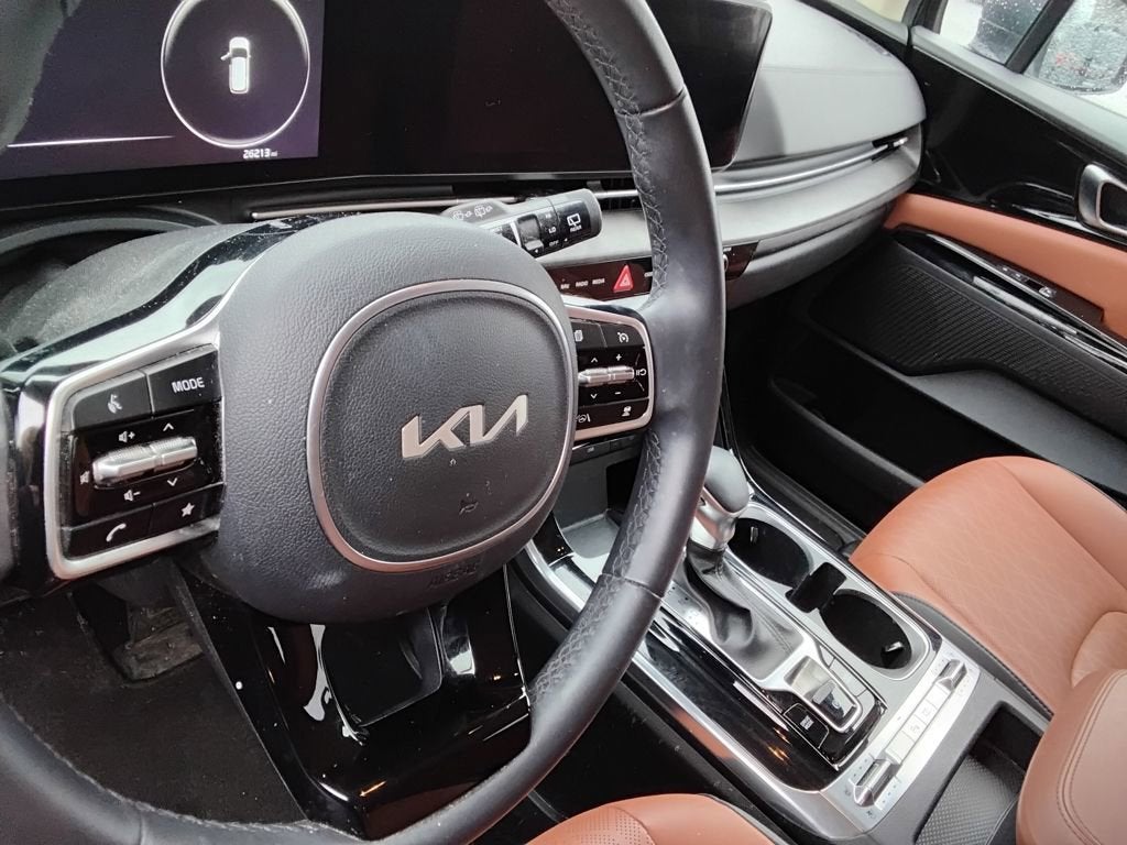 2024 Kia Carnival SX