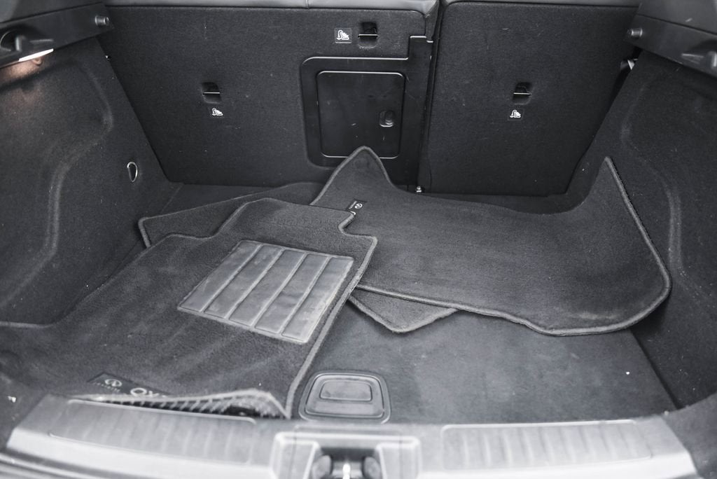 2019 INFINITI QX30 LUXE