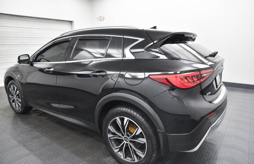 2019 INFINITI QX30 LUXE