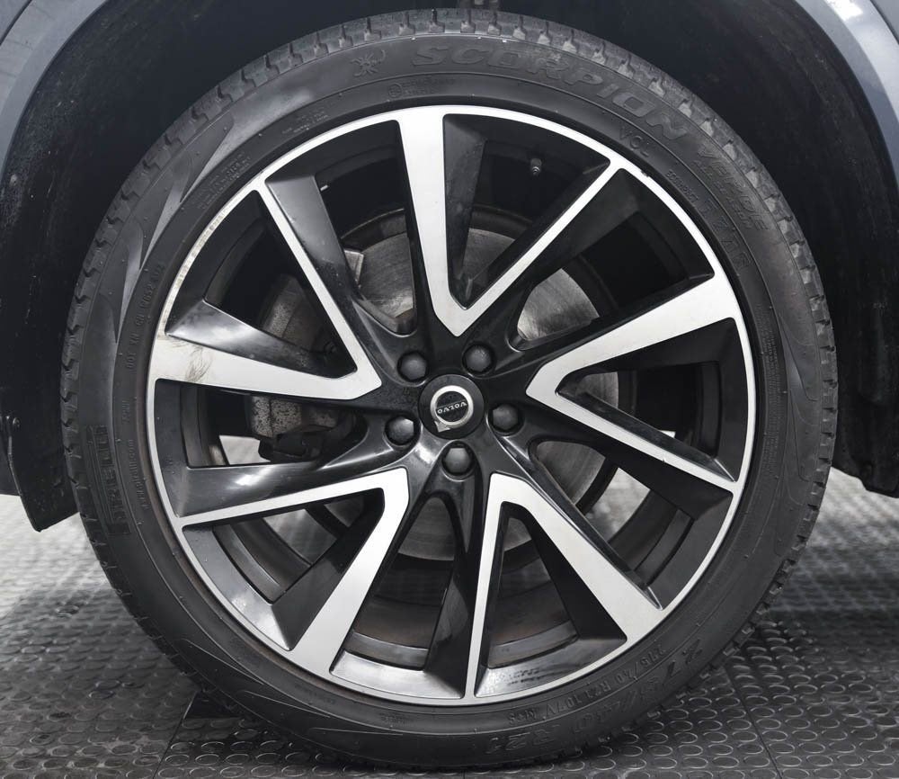 2022 Volvo XC90 Momentum