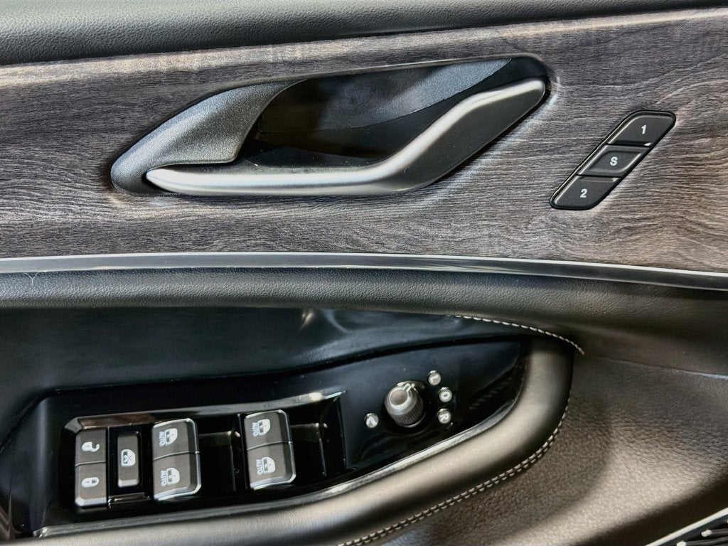 2023 Jeep Grand Cherokee Overland 4xe