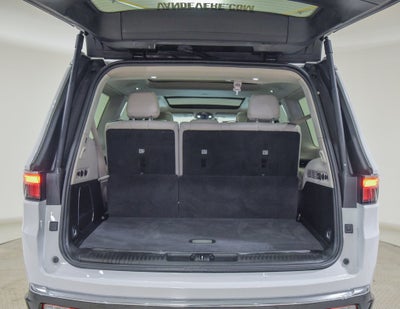 2024 Jeep Wagoneer Base