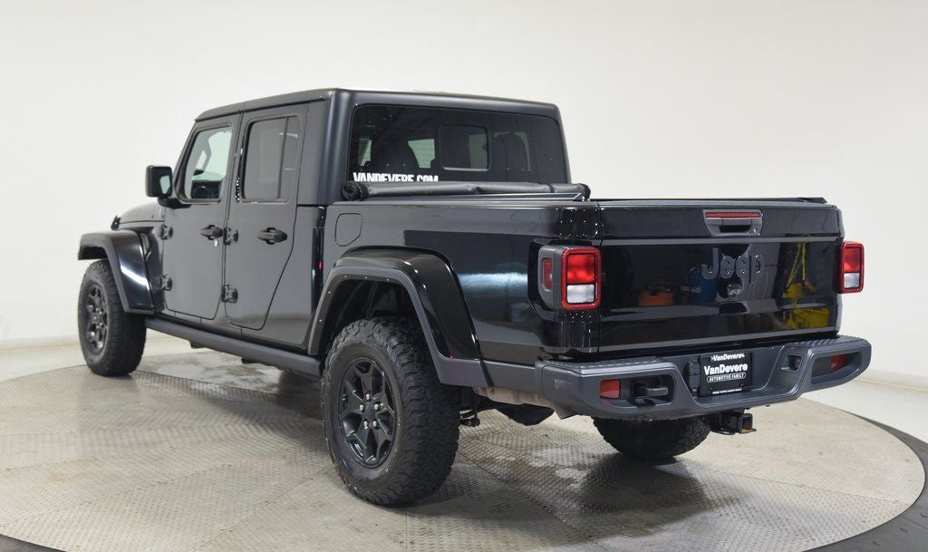 2022 Jeep Gladiator Willys