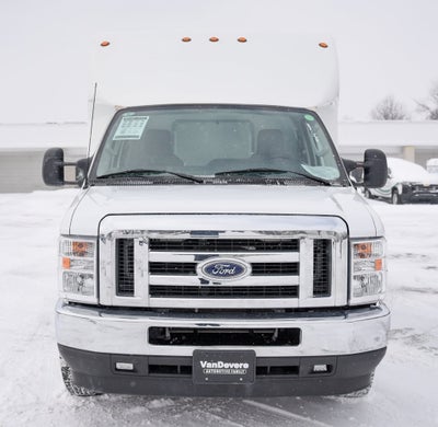 2024 Ford E-450SD Base