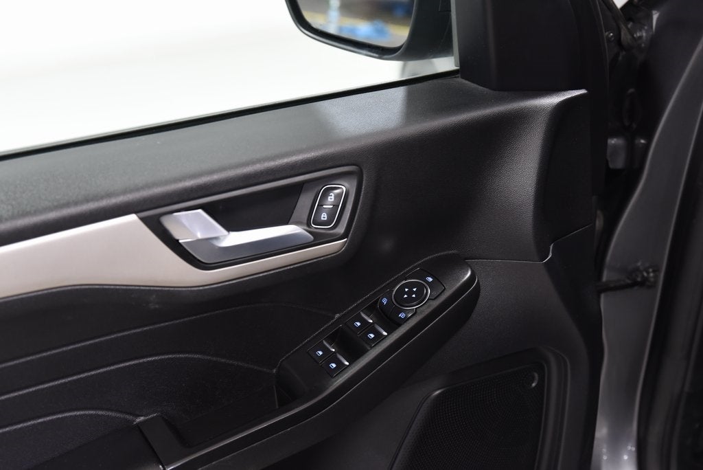 2022 Ford Escape Hybrid SEL