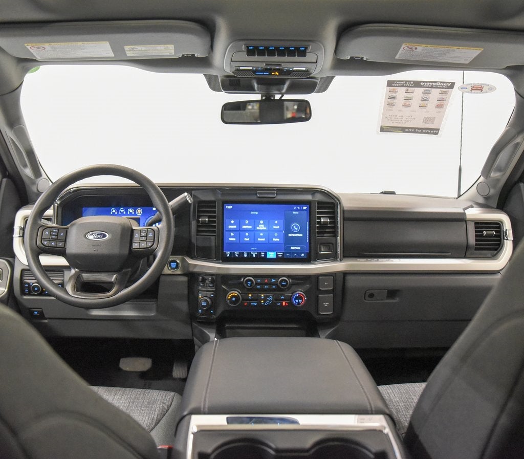 2025 Ford F-350SD XLT