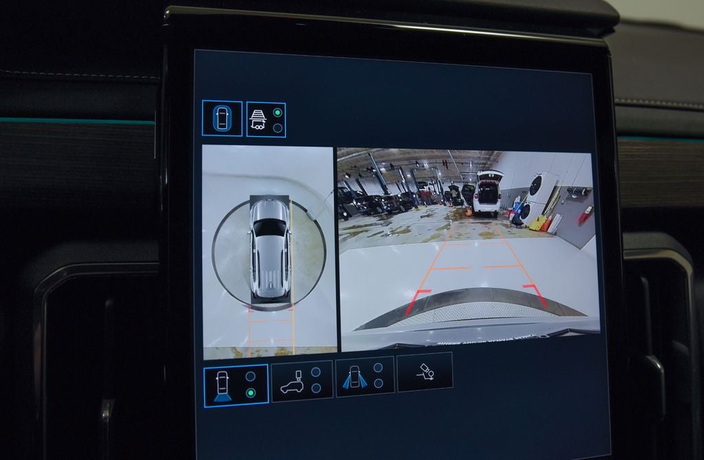 2025 GMC Acadia Denali