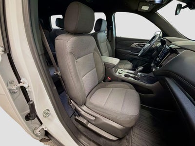 2023 Chevrolet Traverse LT Cloth w/2FL