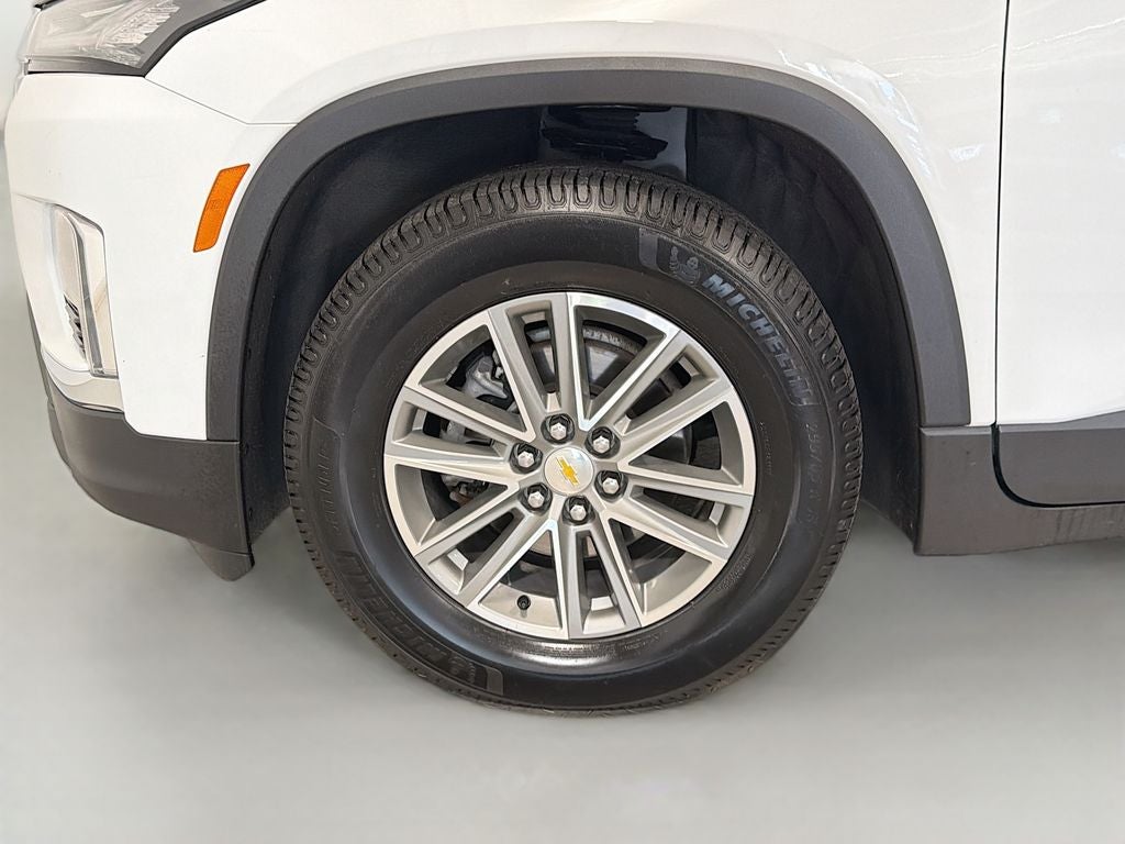 2023 Chevrolet Traverse LT Cloth w/2FL
