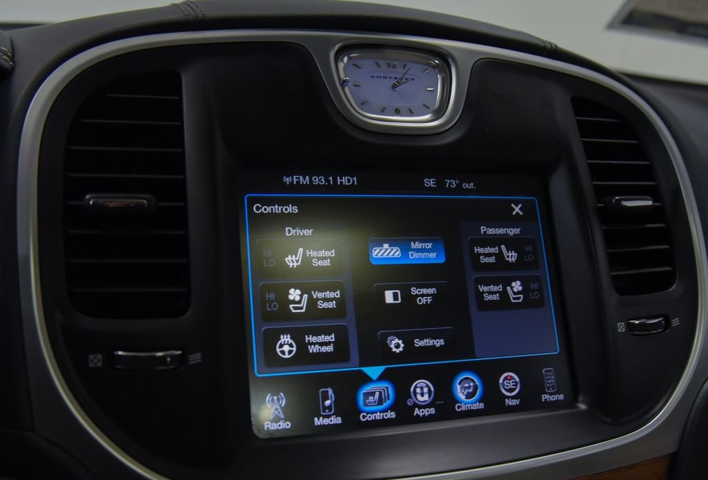 2015 Chrysler 300 C Platinum