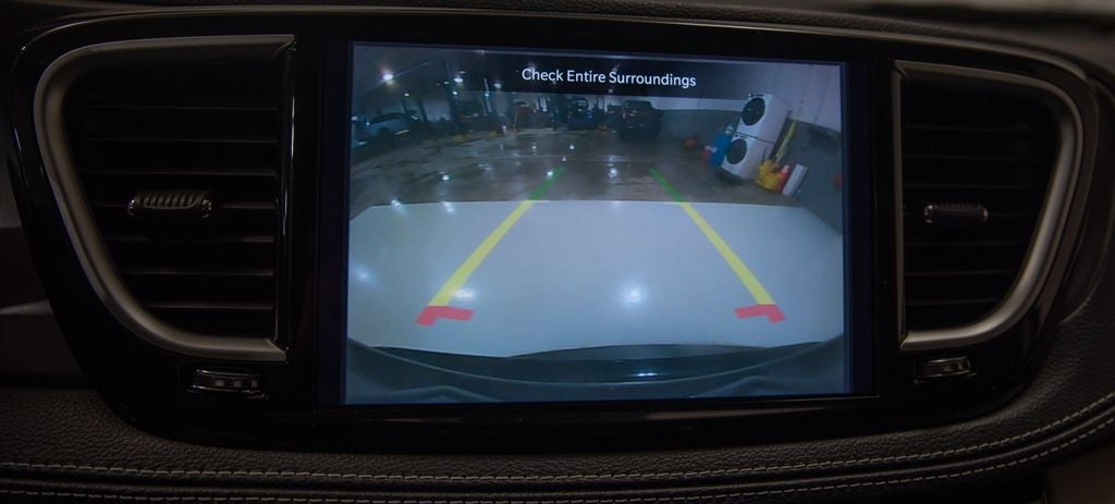 2024 Chrysler Pacifica Hybrid Select