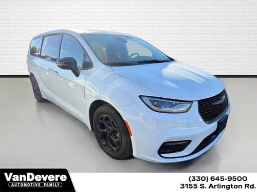 2023 Chrysler Pacifica Hybrid Limited