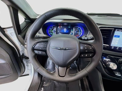 2023 Chrysler Pacifica Hybrid Limited