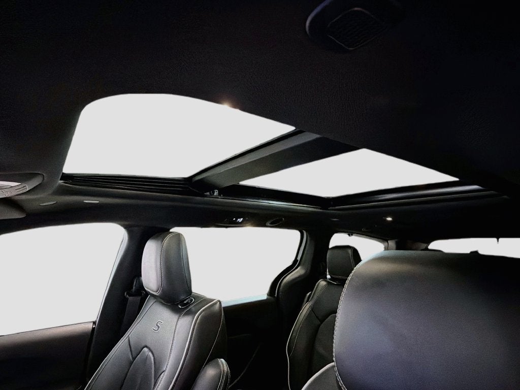 2023 Chrysler Pacifica Hybrid Limited