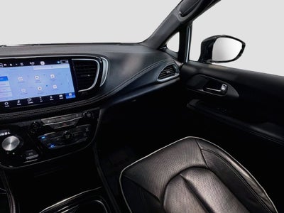 2023 Chrysler Pacifica Hybrid Limited