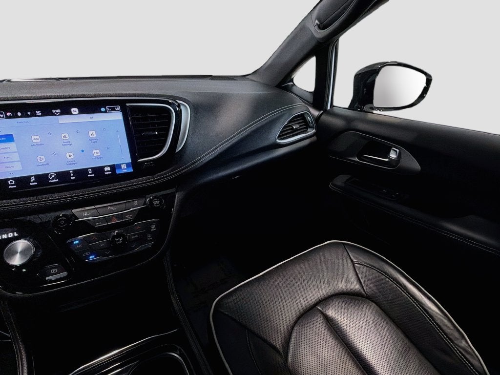 2023 Chrysler Pacifica Hybrid Limited