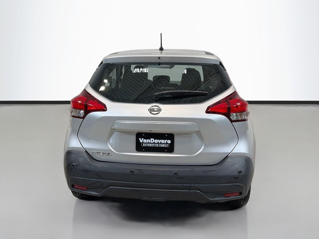 2020 Nissan Kicks S