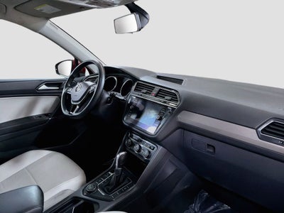 2018 Volkswagen Tiguan 2.0T SEL 4Motion