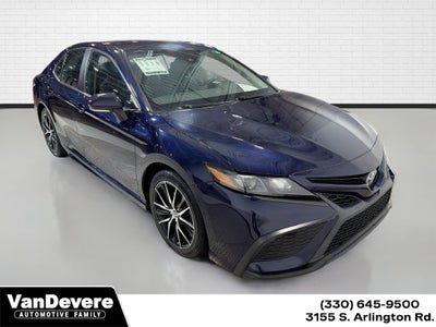 2022 Toyota Camry SE