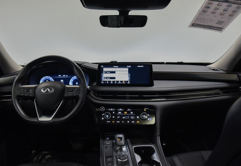 2023 INFINITI QX60 LUXE