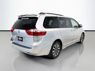 2020 Toyota Sienna XLE 7 Passenger