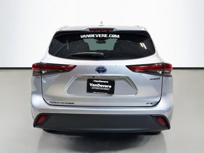 2022 Toyota Highlander Hybrid XLE