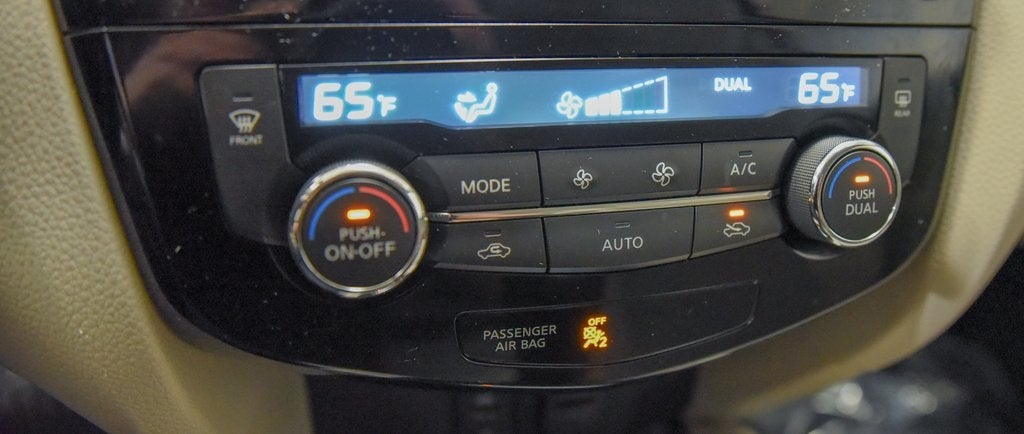 2017 Nissan Rogue Sport SV