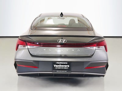 2025 Hyundai Elantra SEL Sport