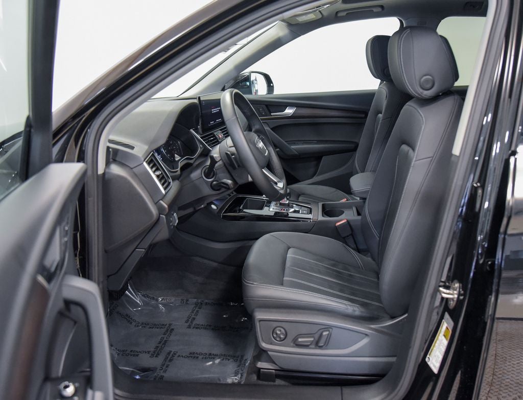 2023 Audi Q5 45 S line Premium quattro