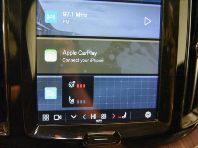 2022 Volvo XC60 B5 Momentum