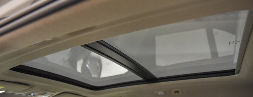 2024 Volvo XC40 B5 Plus Bright Theme