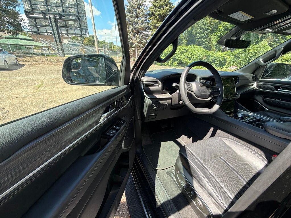 2024 Jeep Wagoneer L Series II