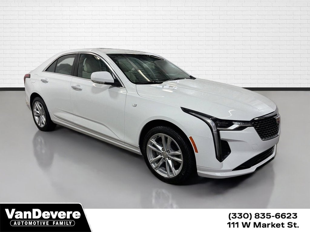 2022 Cadillac CT4 Luxury
