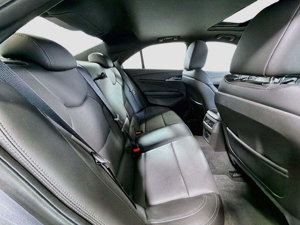 2022 Cadillac CT4 Premium Luxury