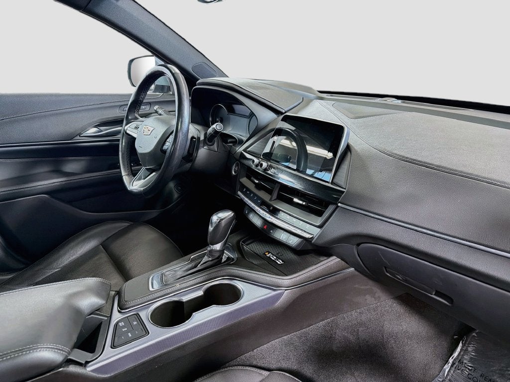 2022 Cadillac CT4 Premium Luxury