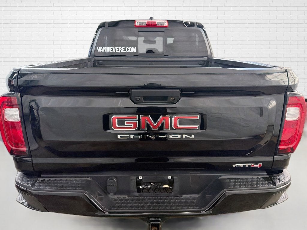 2023 GMC Canyon AT4