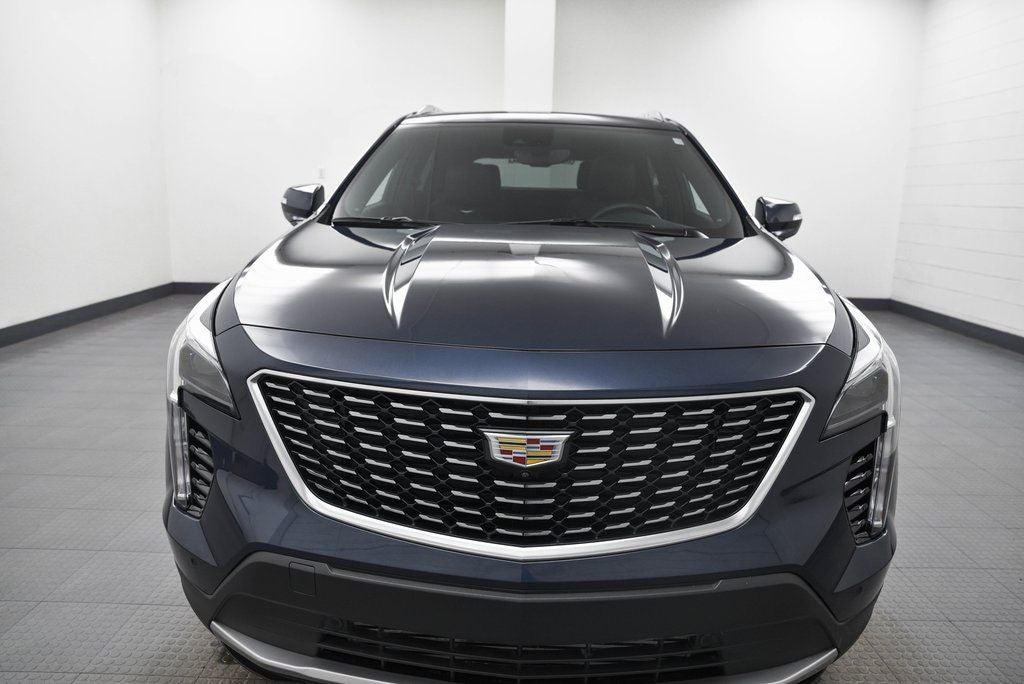 2022 Cadillac XT4 Premium Luxury