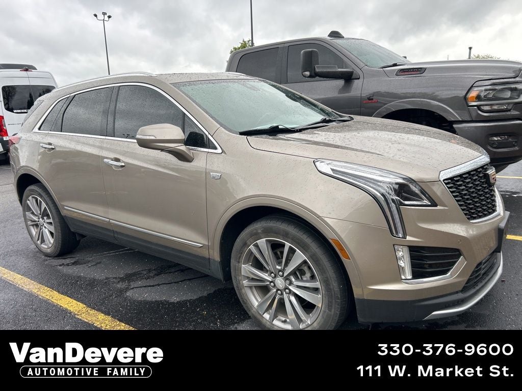 2022 Cadillac XT5 Premium Luxury
